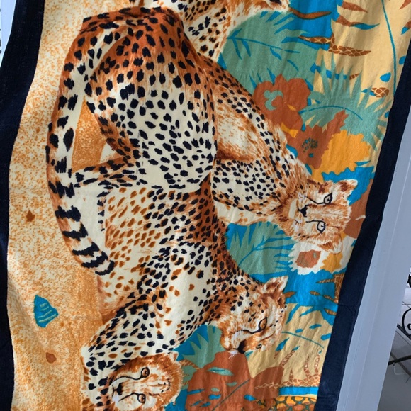 2  vintage beach towels approximately 30x56 NWOT leopard print 100% cotton - Picture 4 of 12